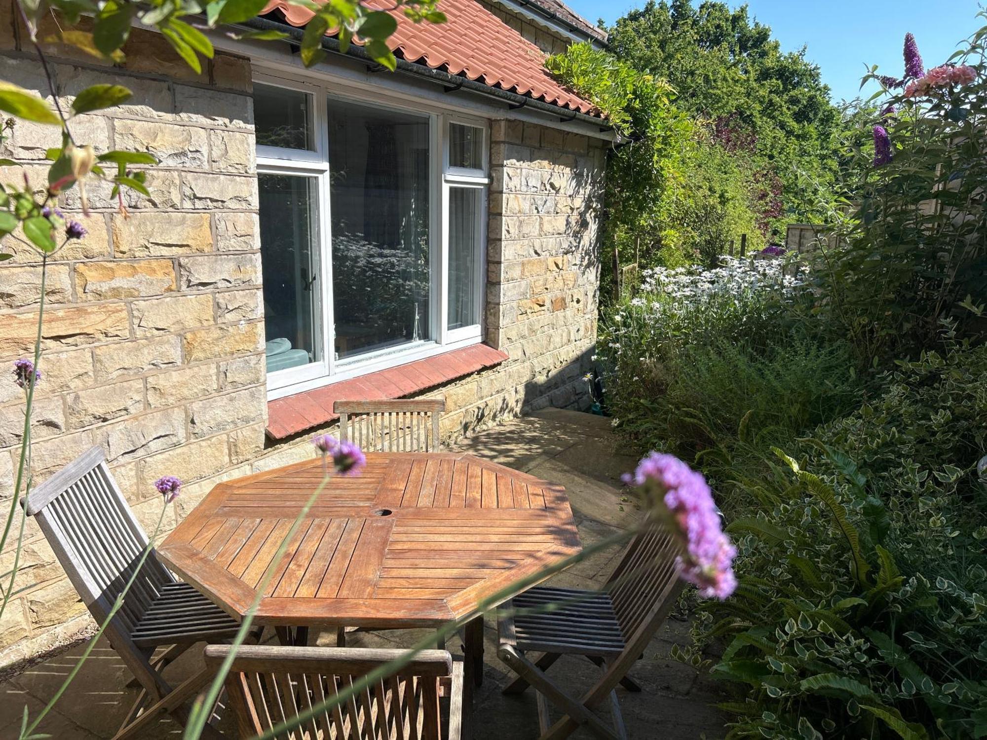 Burnbrae Villa Sleights Exterior foto